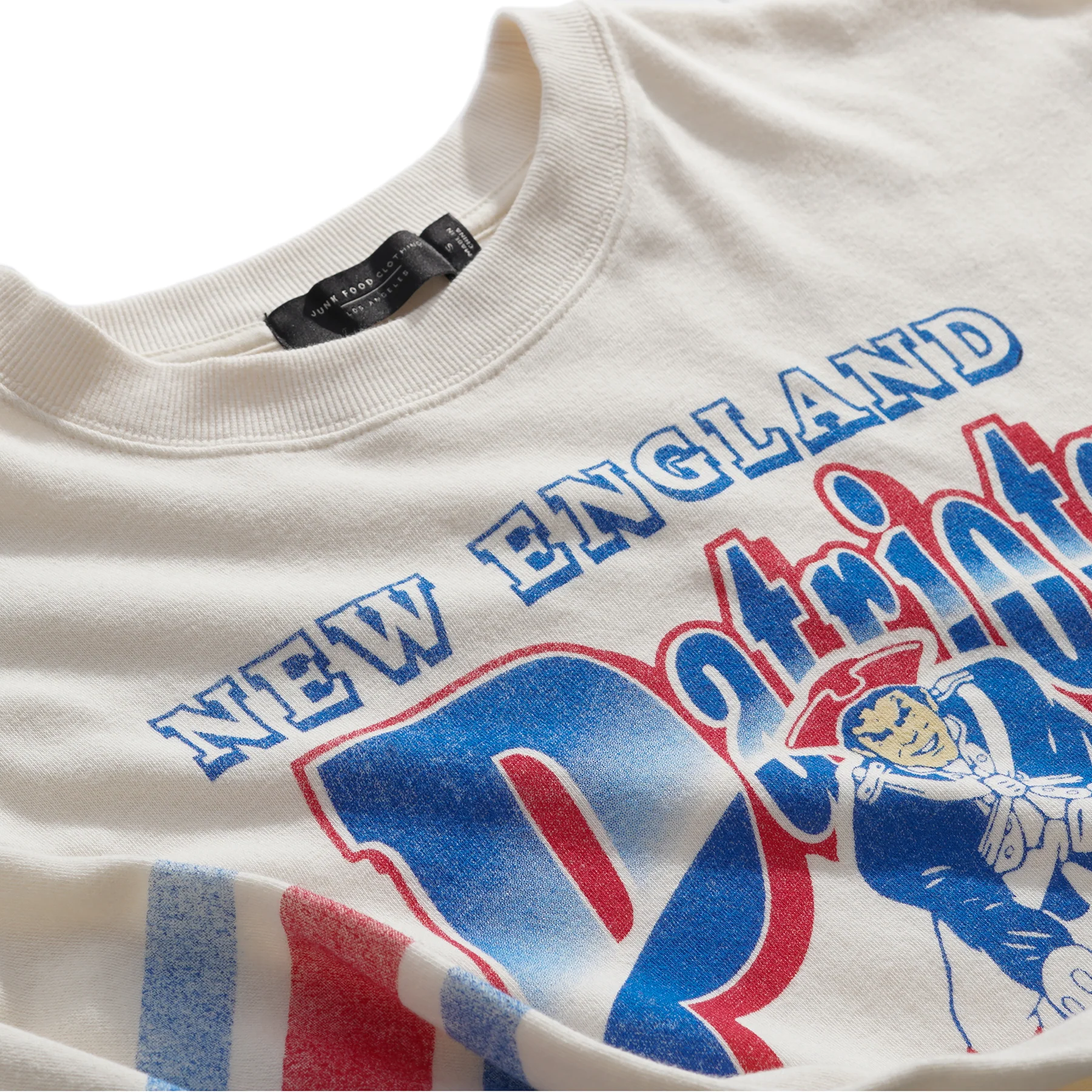 New England Patriots Junk Food Women's Kickoff Crop Crewneck - Image 4